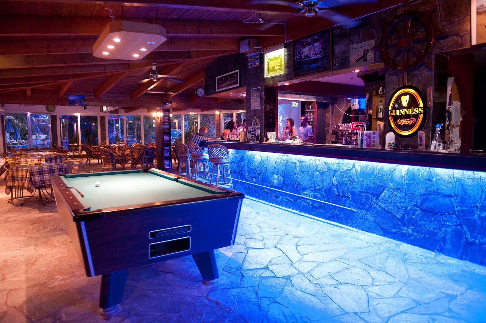 Aparthotel Charlies Venus 3*