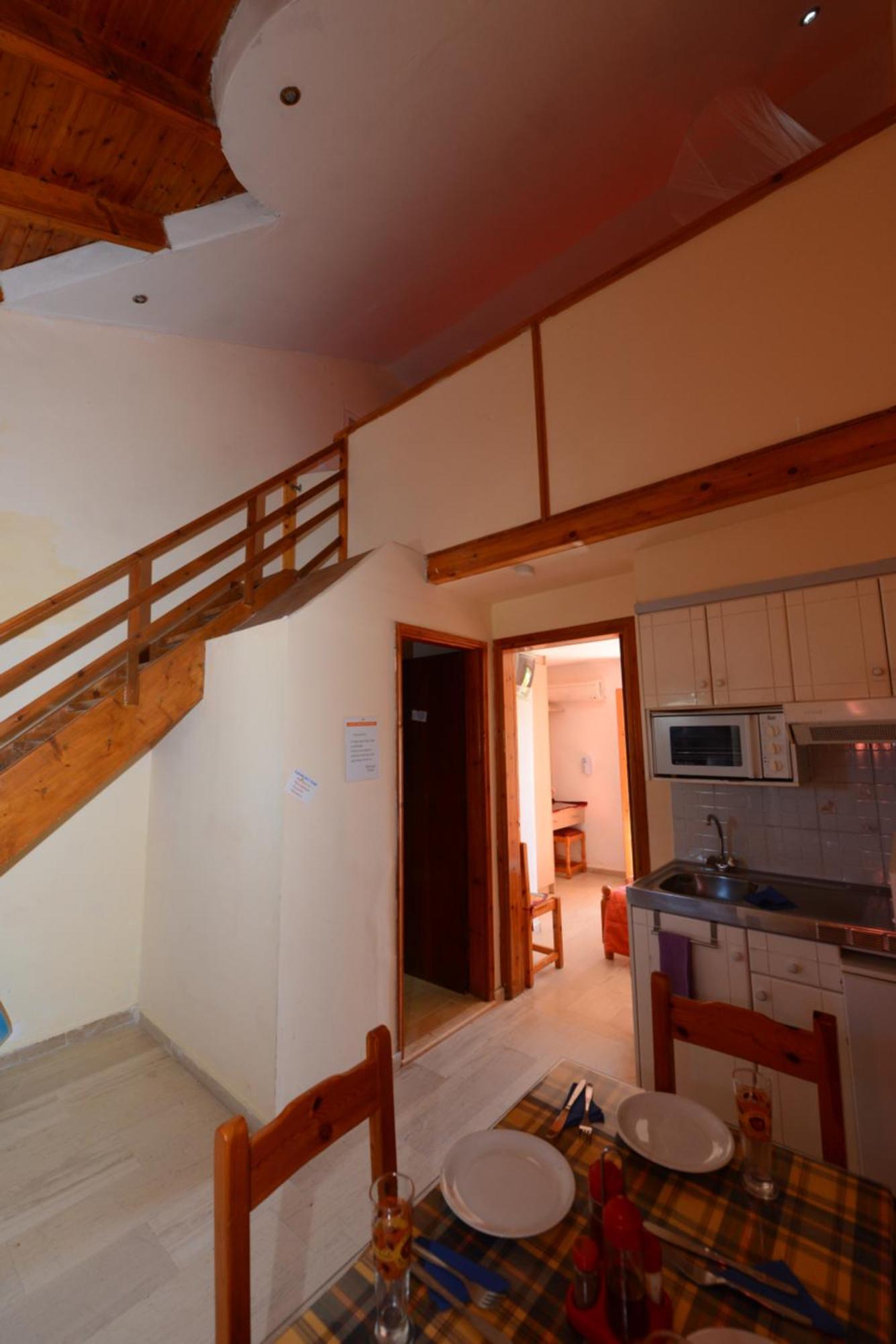 Aparthotel Charlies Venus 3*